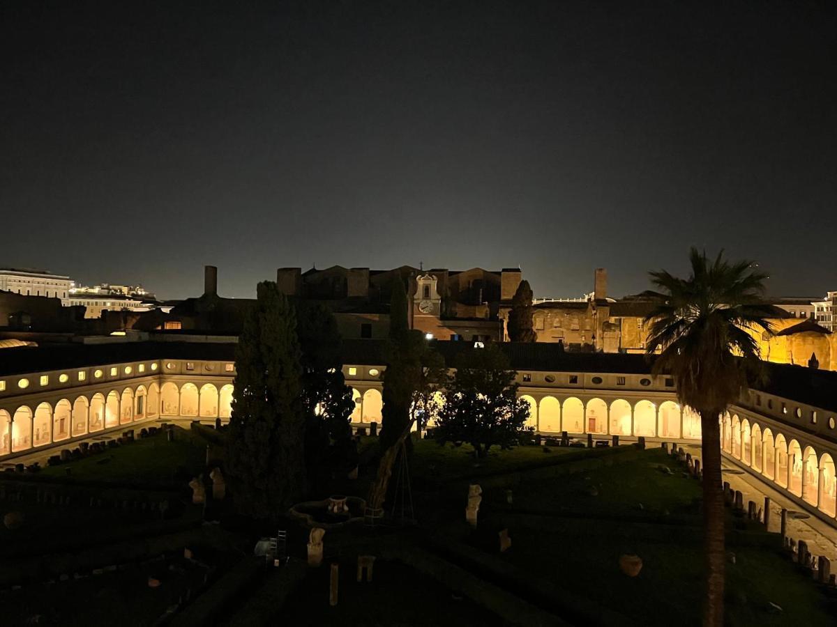 Camera X2 Con Magnifica Vista Sul Chiostro Di Michelangelo E Le Terme Di Diocleziano โรม ภายนอก รูปภาพ