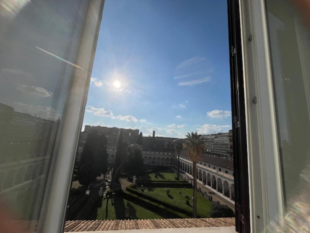 Camera X2 Con Magnifica Vista Sul Chiostro Di Michelangelo E Le Terme Di Diocleziano โรม ภายนอก รูปภาพ